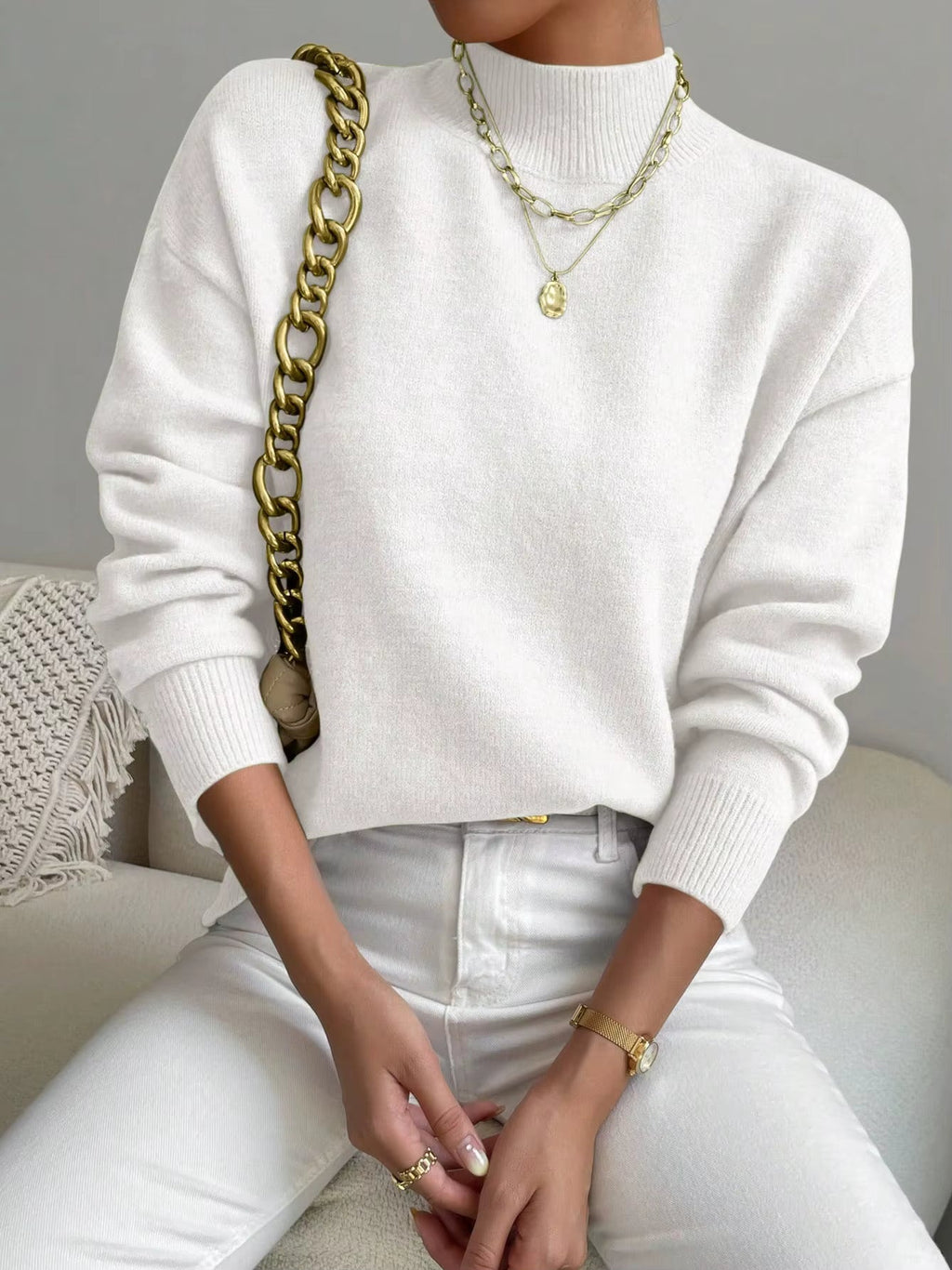 Victoria - Elegant and Warm Sweater