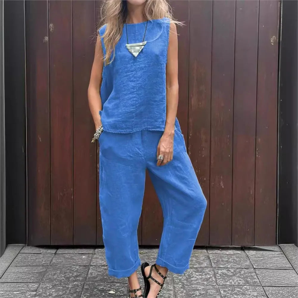 Ardelle - Chic Two Piece Set - Sleeveless Top and Elegant Pants