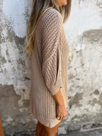 Delia - V-neck knitted top with hollow pattern