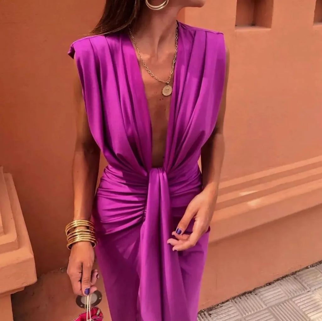 Liya - Modern Elegance Pleated Dress