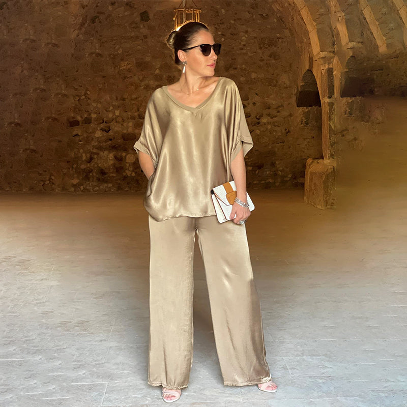 Laurie - Plus Size Elegant Shiny Two Piece Set with V Neck