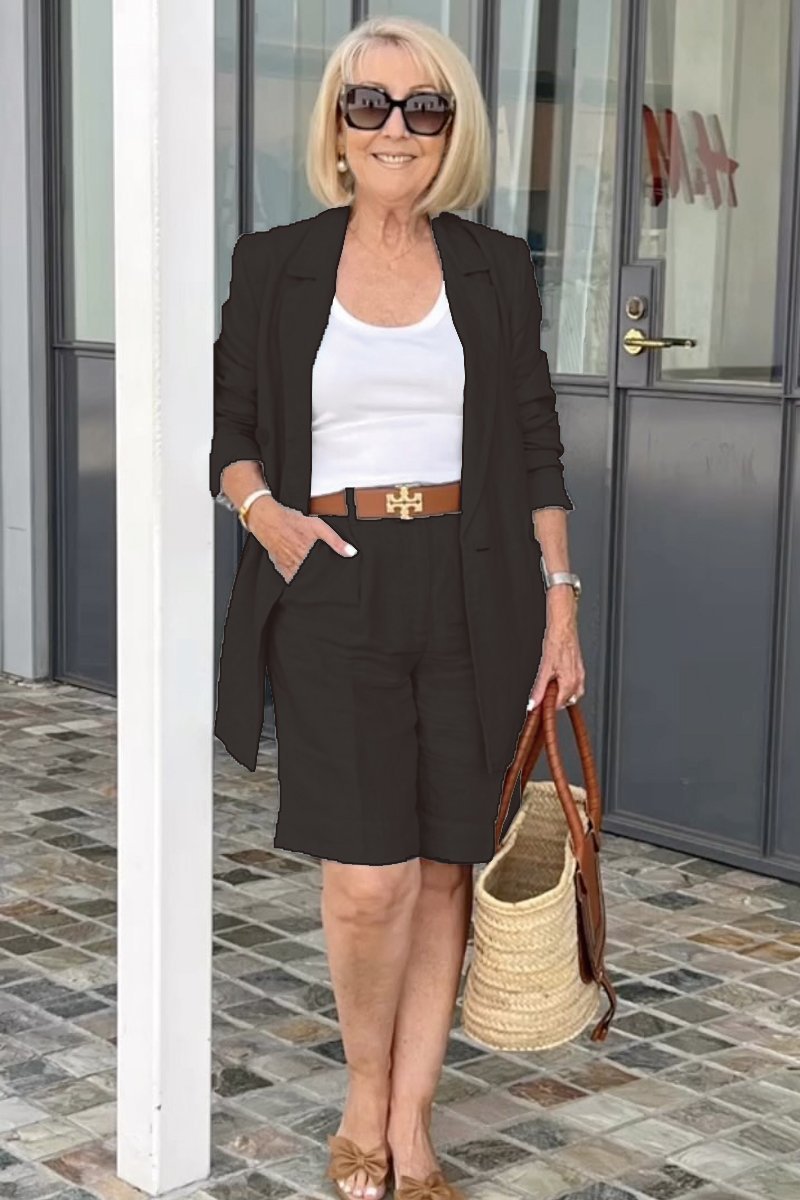 Bianca - Chic Set with Floral Jacket and Shorts