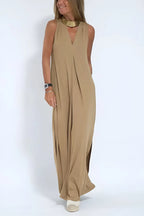 Katriel - Elegant dress with a flattering cut